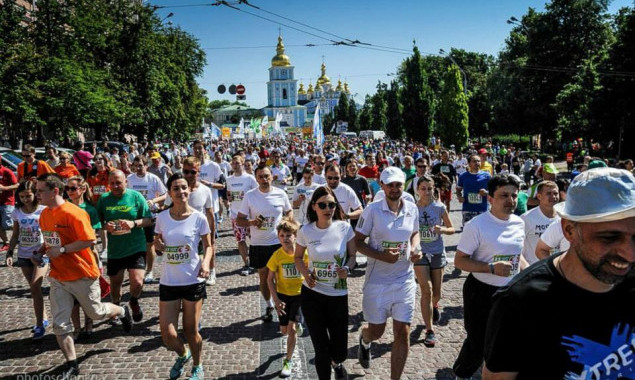 Из-за проведения 3 июня благотворительного “Пробега под каштанами” в центре Киева будет ограничено движение
