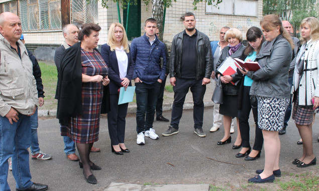 В 11 школах Деснянского района Киева реконструируют футбольные площадки