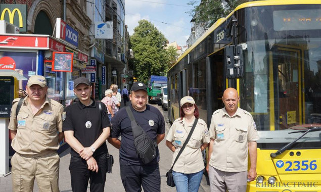 В “Киевпастрансе” рассказали, как вместе с полицией ловили “зайцев” на общественном транспорте