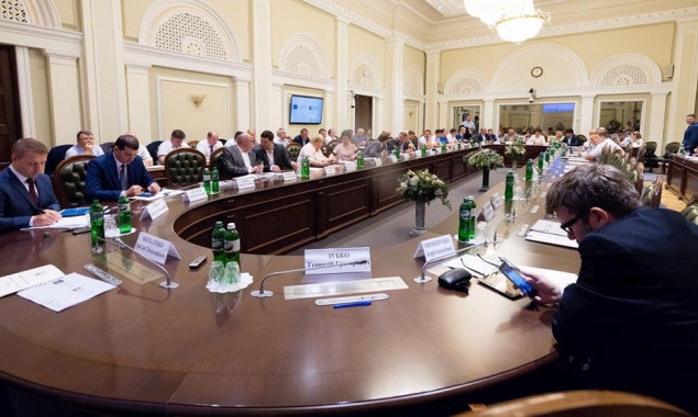 МДО “Киевщина” презентовало в Верховной Раде онлайн-сервис для борьбы с коррупцией и бездорожьем