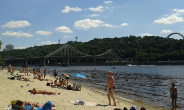 Для гостей и жителей Киева открыты 30 мест отдыха у воды