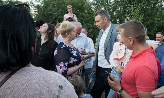 Кличко собрал коммунальщиков и поблагодарил их за чистый город после финала Лиги чемпионов