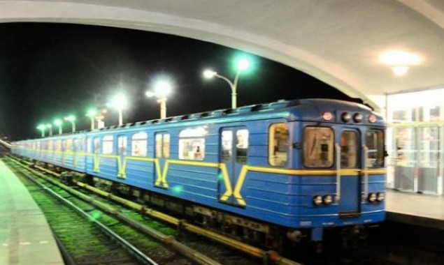 Сегодня общественный транспорт в Киеве будет работать на час дольше