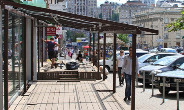 Почти половина летних площадок в Киеве - незаконные