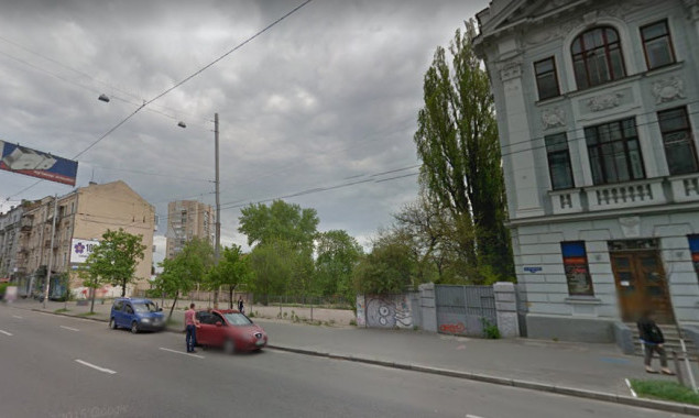 Проект решения Киевсовета о продлении аренды земельного участка на ул. Саксаганского, 73 был согласован с грубыми нарушениями регламента