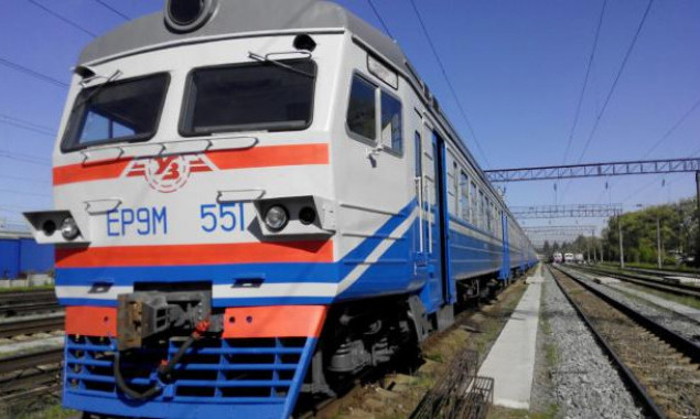 По маршруту Киев-Фастов начала курсировать очередная модернизированная электричка