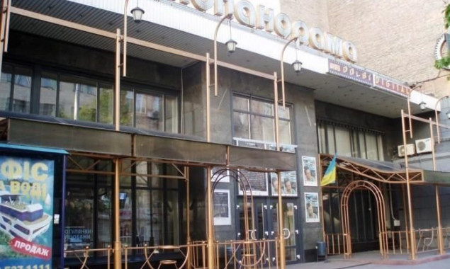 Главный раввин Украины просит Порошенко спасти “Кинопанораму”