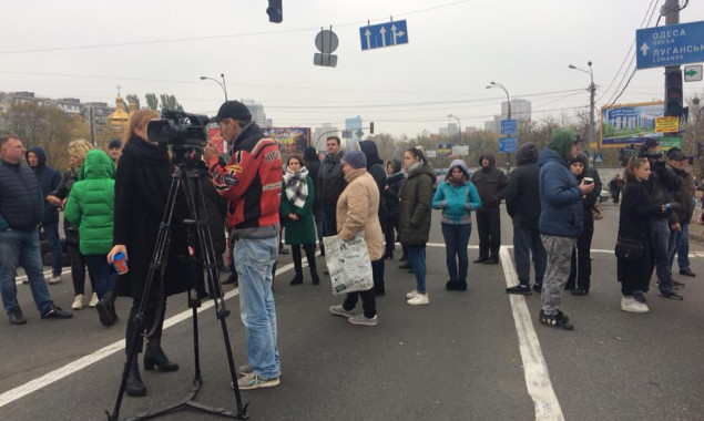 Перекрытие Харьковского шоссе: восстановлено электроснабжение в домах протестующих