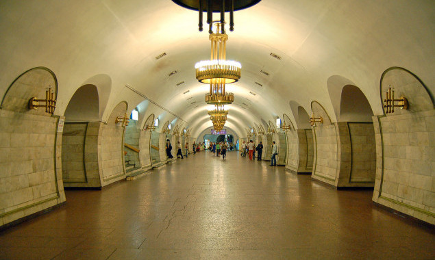 Станция метро “Площадь Льва Толстого” закрыта из-за сообщения о минировании