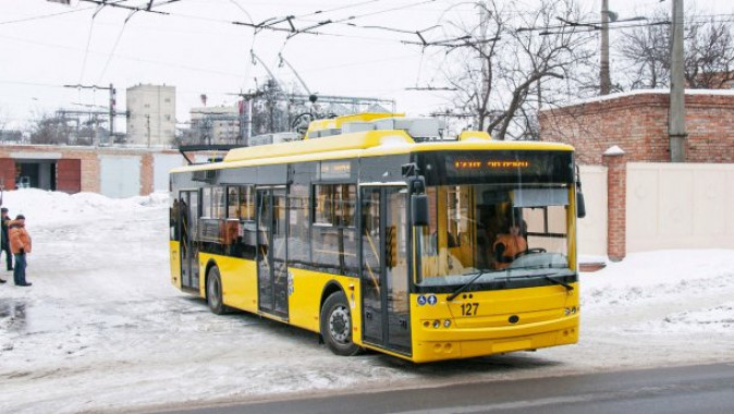 Из-за матча Лиги чемпионов УЕФА завтра общественный транспорт в Киеве будет работать на час дольше