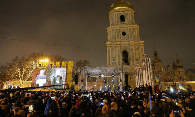 В Объединительном соборе приняли участие около 35 тысяч человек – полиция Киева (фото, видео)