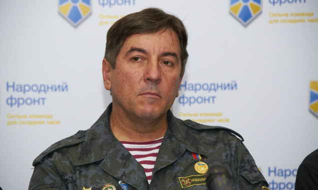 Из “Народного фронта” выгнали Тимошенко, который собрался в президенты Украины