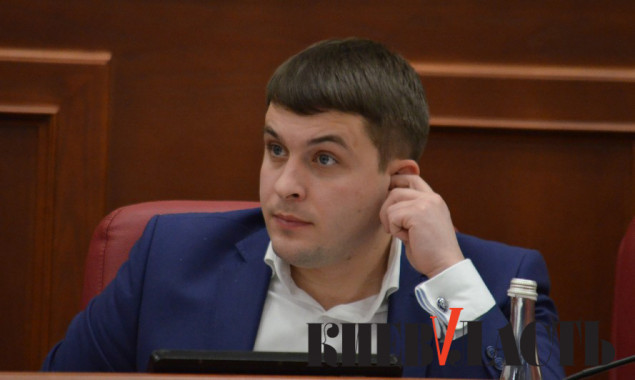Заграничные командировки столичных чиновников и депутатов в 2018 году обошлись киевлянам в 10,6 млн гривен