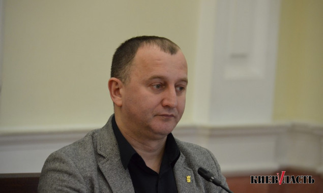 Александр Густелев скрывает от депутатов документы по ремонтам дорог, - депутат Киевсовета