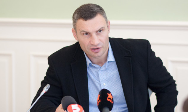Кличко призвал столичных депутатов и активистов не допустить провокаций перед выборами