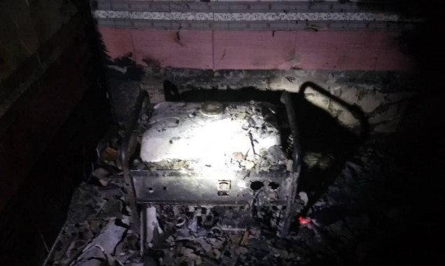 На Киевщине из горящего свинарника спасли 350 поросят (фото)