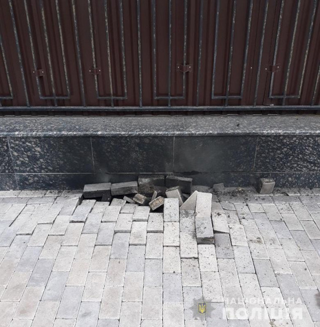 У посольства РФ в Киеве взорвался высоковольтный кабель