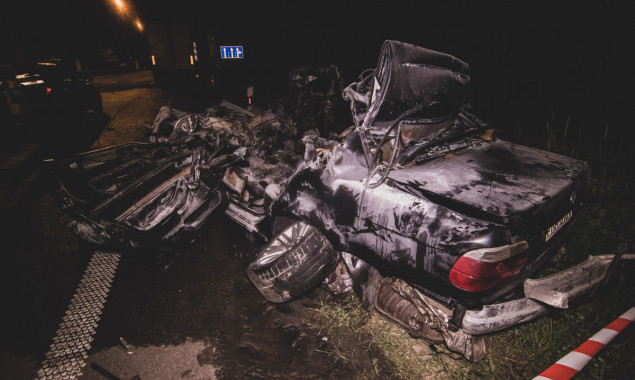 На трассе Киев-Житомир погиб водитель влетевшего под фуру автомобиля (фото, видео)