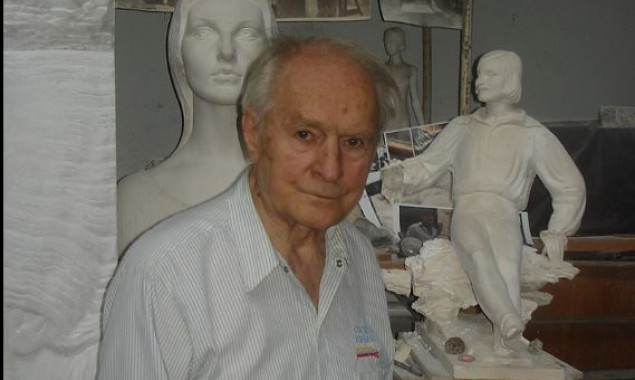 Умер известный скульптор - соавтор “советского” герба Киева Борис Довгань (фото)