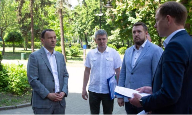 Парк в Деснянском районе Киева за 58 млн гривен будет строить фирма замдиректора КО “Киевзеленстрой”