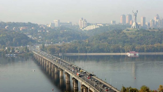 Академик Патон заявил об аварийности одноименного моста в Киеве (документ)