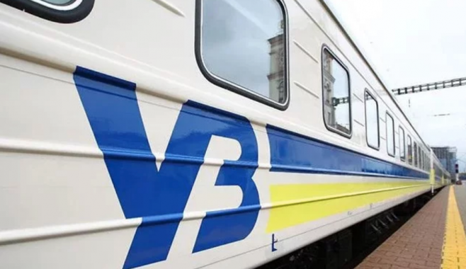 В поезде Измаил - Киев на ребенка упало оконное стекло - соцсети