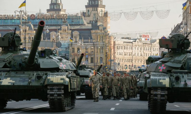 Зеленский пообещал военным премии на сумму 300 млн гривен вместо парада на День независимости (видео)