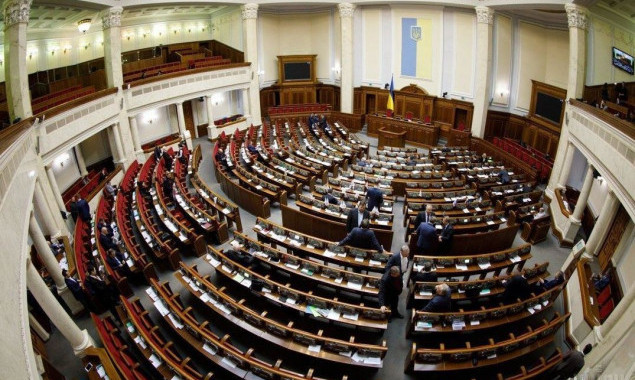 Вопреки требованию оппозиции, Рада не отменила закон об импичменте президента, ранее принятый с нарушением регламента
