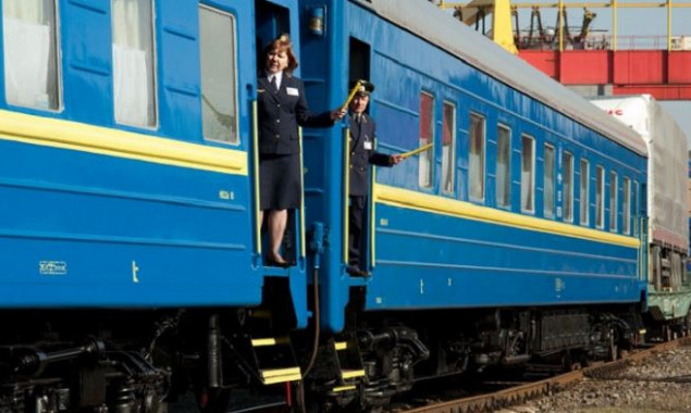 “Укрзализныця” продлила маршрут киевского поезда ради фестиваля дерунов в Коростене