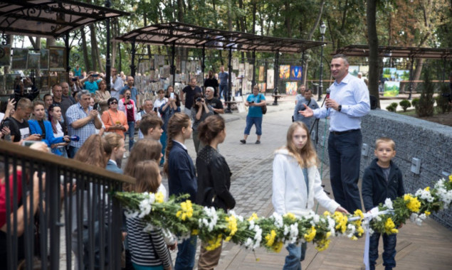 Кличко: в Киеве появились новая лестница от Андреевской церкви к Аллее художников