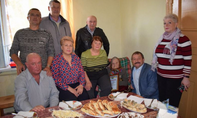 В Макаровском районе Киевщины долгожительница отметила свой 105-й день рождения (фото)