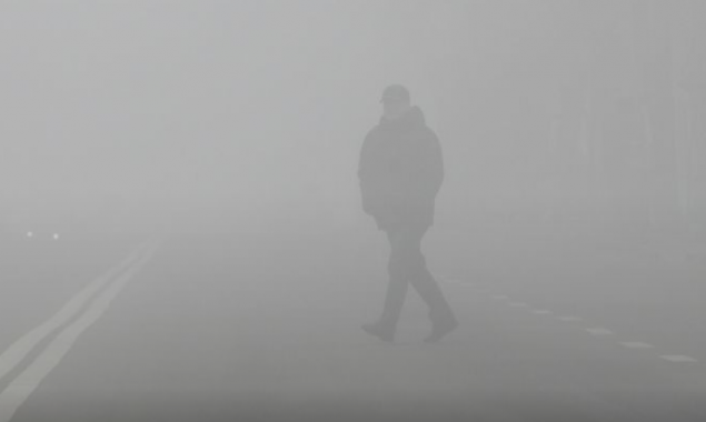 Ночью и утром 22 октября в Киеве будет ограниченная видимость из-за сильного тумана
