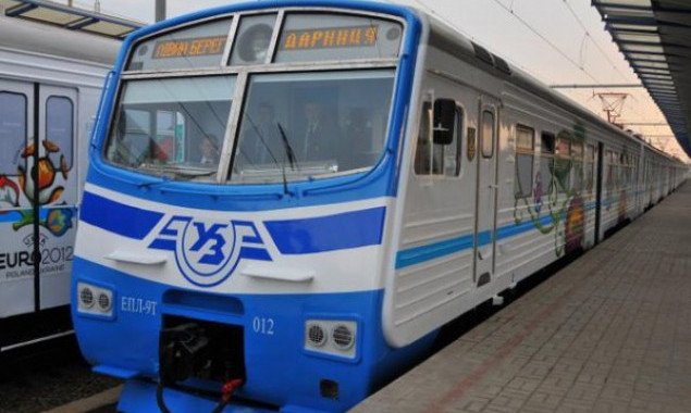 “Киевпастранс” отменил утренние рейсы городской электрички из-за вандализма