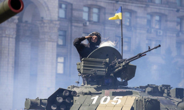Семьи погибших участников Революции Достоинства и участников АТО ко Дню защитника Украины получат матпомощь от Киева