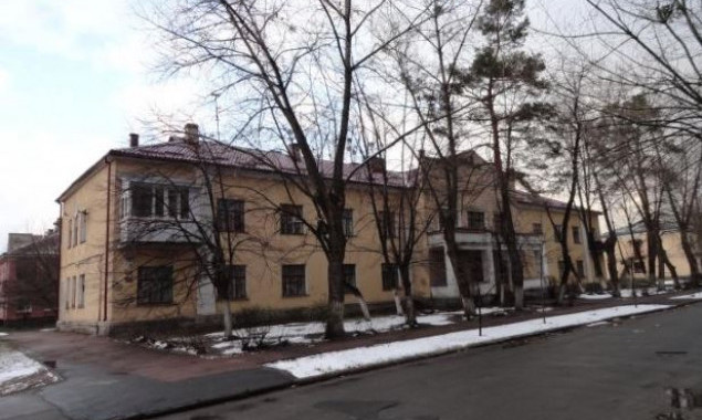 Кабмин просит Кличко разобраться с общежитиями “Укрзализныци”