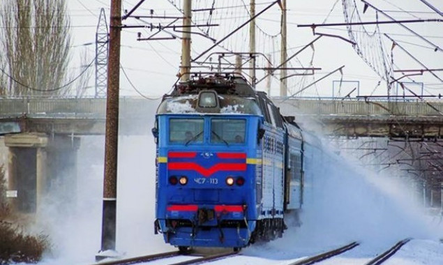 “Укрзализныця” на зимние праздники назначила дополнительные поезда и продлила маршруты ряда поездов