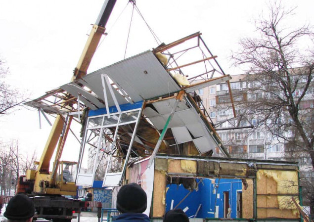 КП “Киевблагоустройство” отчиталось о демонтаже 241 МАФа в октябре