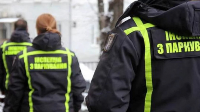 На минувшей неделе с улиц Киева было эвакуировано 138 автомобилей нарушителей правил дорожного движения
