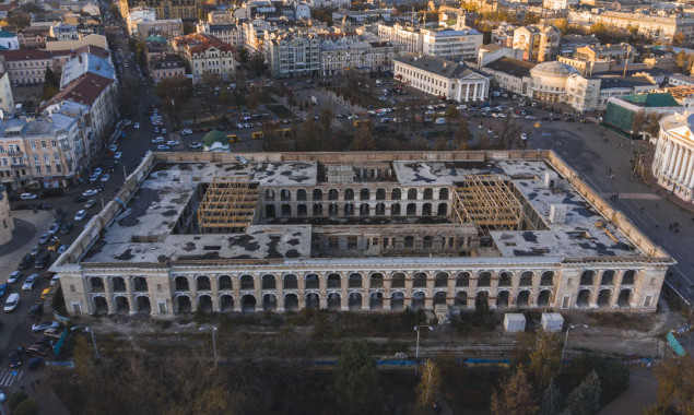 Киевсовет просит Кабмин безотлагательно рассмотреть передачу Гостиного двора в собственность территориальной общины Киева