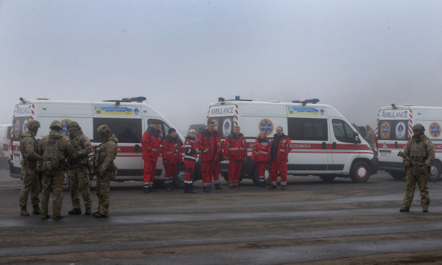 Начался обмен удерживаемыми лицами между Украиной и ОРДЛО (фото, видео)