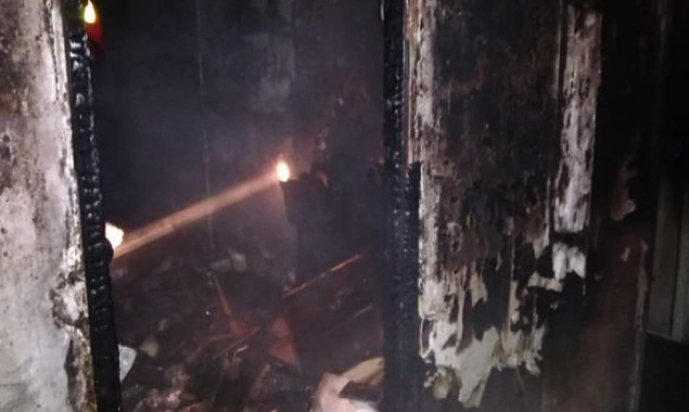 Тела двух человек нашли при ликвидации пожара в многоэтажке в Подольском районе Киева (фото, видео)