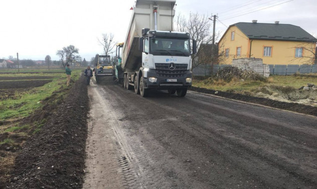 В селах Киевщины планируют капитально отремонтировать дорожное покрытие более 40 улиц (список)