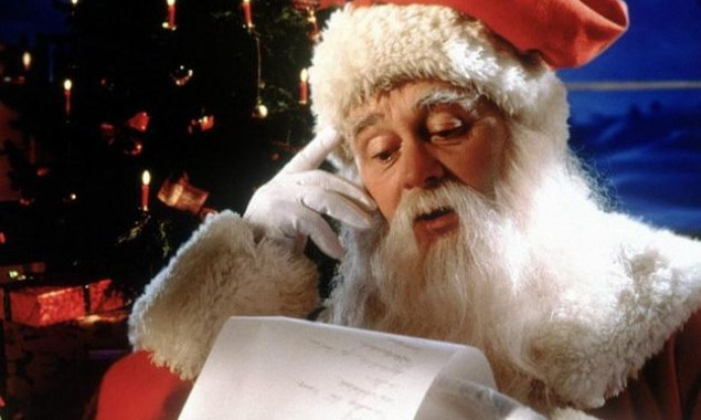 Киевлянам рекомендуют при вызове Деда Мороза на дом заключать с ним договор