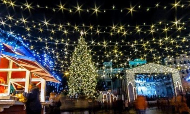 В четверг, 19 декабря, официально откроют елки во всех районах Киева ( программы празднований)