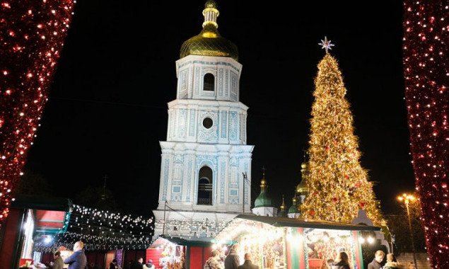 На Рождество в Киеве могут ограничивать вход пассажиров на некоторые станции метро