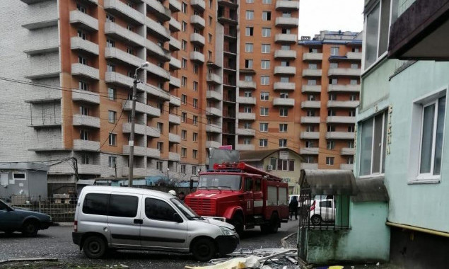 Из-за взрыва газа в многоэтажке в Обухове на Киевщине пострадал один человек (фото, видео)