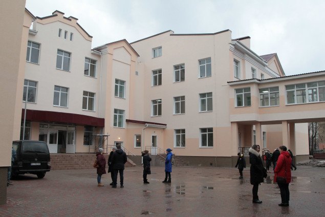 Олексій Чернишов: новий корпус школи, який будували понад 10 років, прийме учнів вже у лютому (фото)