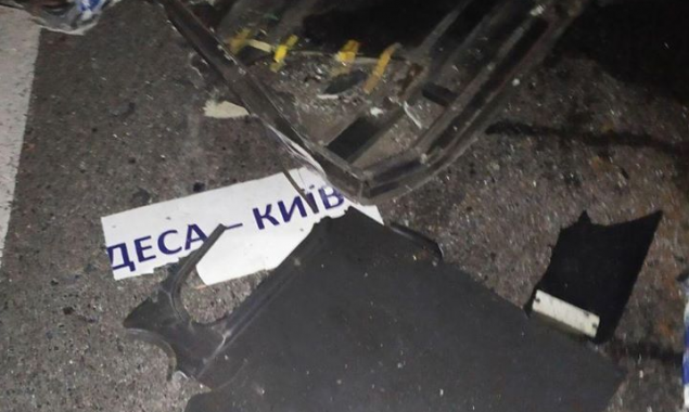 Рейсовый автобус Одесса-Киев столкнулся с фурой, госпитализированы 17 человек (фото)