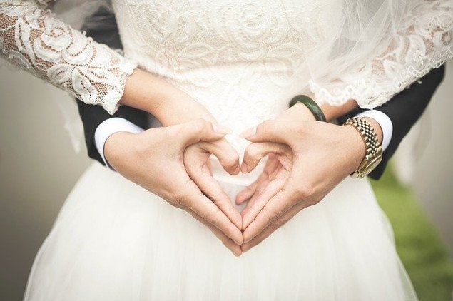 На Киевщине в День всех влюбленных, 14 февраля, регистрировать браки будут до полуночи (адреса)