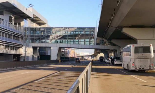 Через месяц в аэропорту “Борисполь” могут начать работу инспекторы по парковке